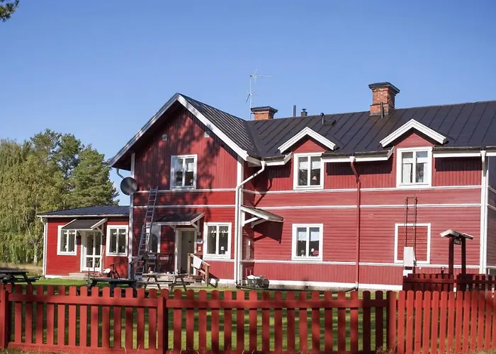 Furudals Vandrarhem Och Sjoecamping
